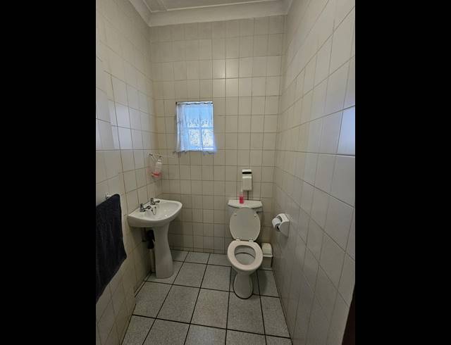 1,983M² BUSINESS FOR SALE IN NEW REDRUTH